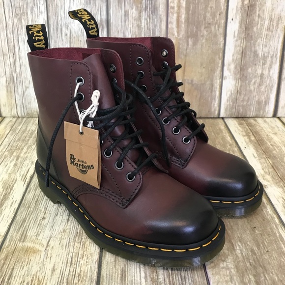 Dr. Martens Shoes - 1460 Pascal Dr Martens